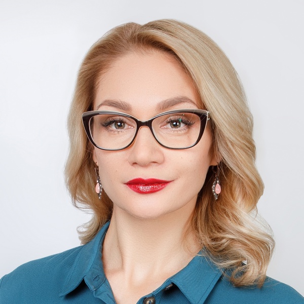 Маленькая фотография: Юлия Капралова Маленькая фотография: Юлия Капралова