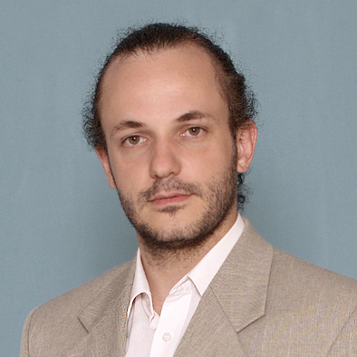 Маленькая фотография: Владимир Искварин