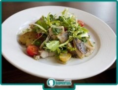 Маленькая фотография блюда по рецепту «Салат из рыбы с яйцом»