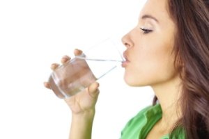 Маленькая фотография к статье «Как правильно пить воду, чтобы похудеть? 8 правил похудения с помощью воды.»
