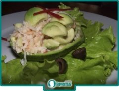 Маленькая фотография блюда по рецепту «Салат из крабовых палочек с авокадо»