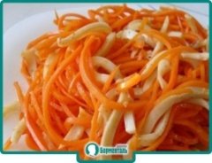 Маленькая фотография блюда по рецепту «Салат из моркови с кальмарами по-корейски»
